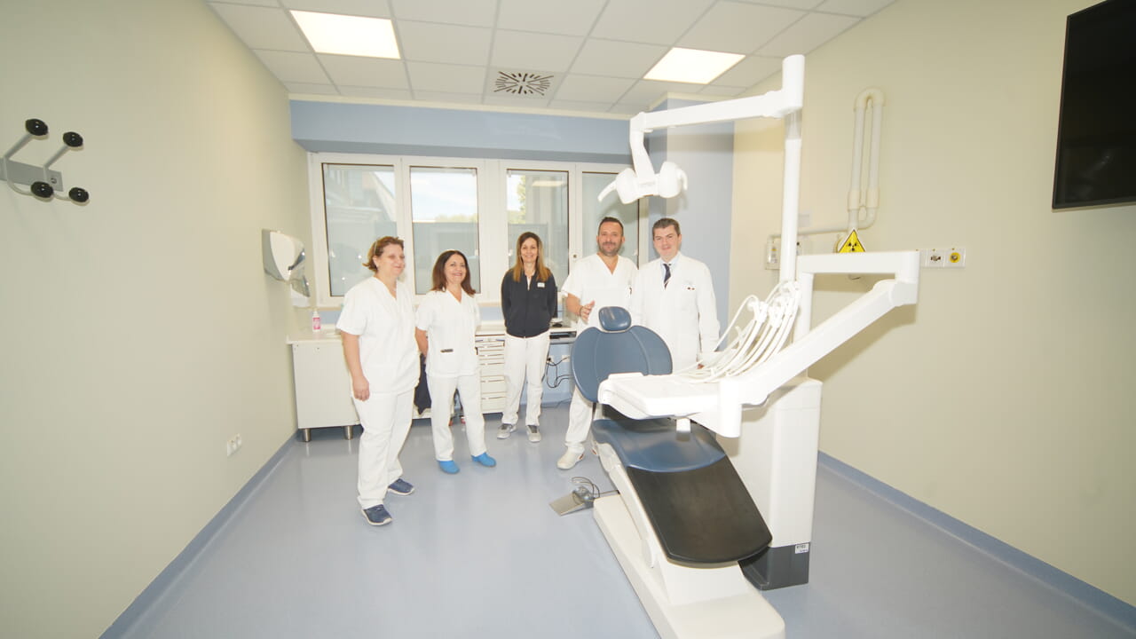 Apparecchiature e spazi rinnovati, taglio del nastro per gli ambulatori del Policlinico