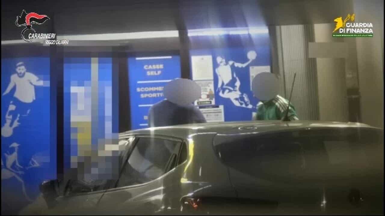 lo 'strano' infortunio per non far perdere le scommesse