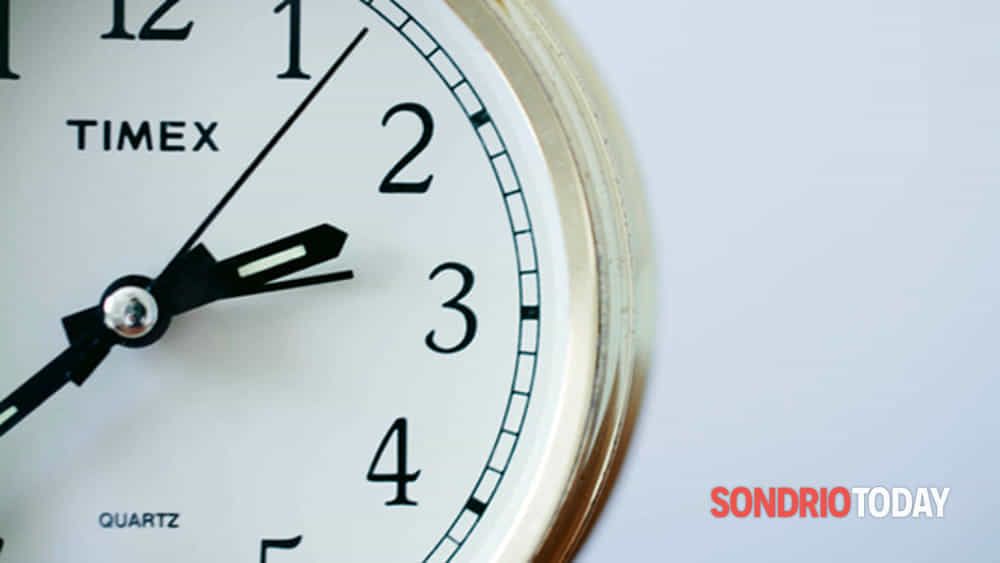 Domenica Torna l'Ora solare: Spagna contro l'ora legale