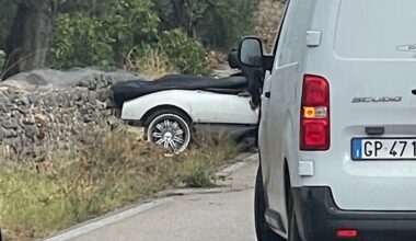 La Zonda F di Horacio Pagani si schianta al raduno, auto distrutta