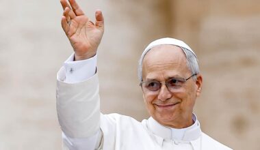 Papa Leone XIV proclama sette nuovi santi in piazza San Pietro