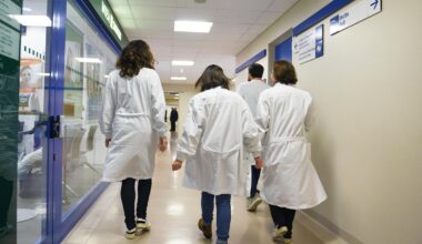 Ospedale Careggi, Cup intasato con false prenotazioni per lavorare meno: denunciati 10 medici