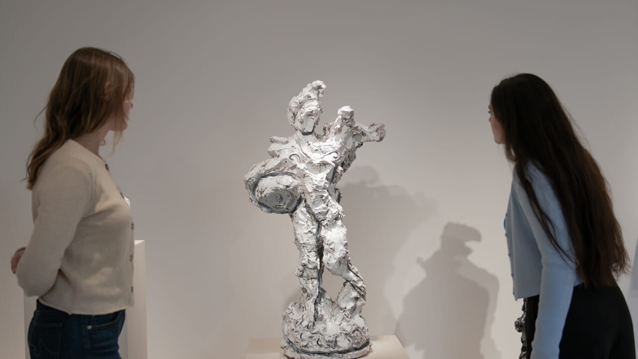 Le ceramiche di Lucio Fontana esposte alla Collezione Peggy Guggenheim
