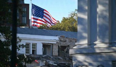 Usa, Trump demolisce parte della Casa Bianca per costruire sala da ballo