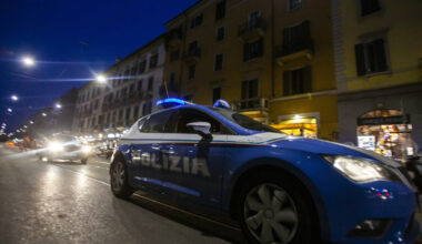 Milano, prendeva a calci e aggrediva donne sole: arrestato il "calciatore" seriale