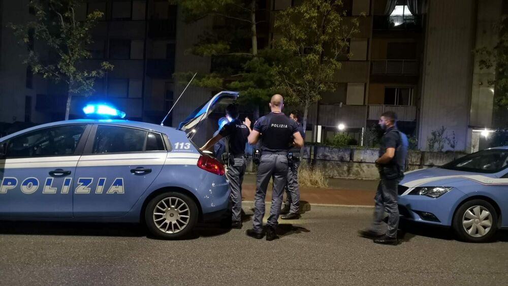 Omicidio a Milano, uccide la compagna a coltellate: morta Pamela Gemini