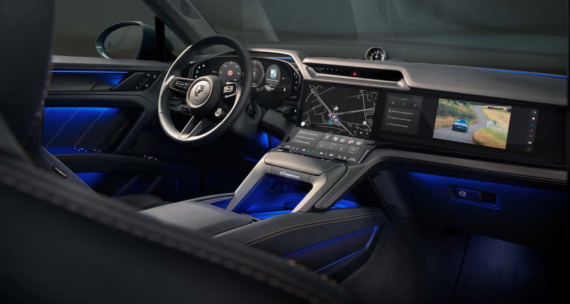 Nuova Porsche Cayenne, le foto degli interni