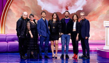 Roast in Peace, recensione e spiegazione del comedy show italiano Prime Video condotto da Michela Giraud