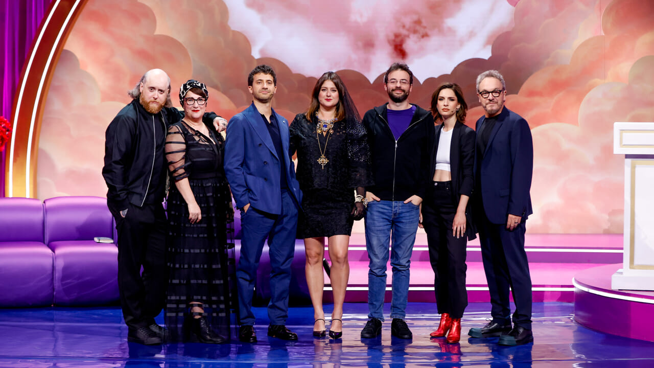 Roast in Peace, recensione e spiegazione del comedy show italiano Prime Video condotto da Michela Giraud