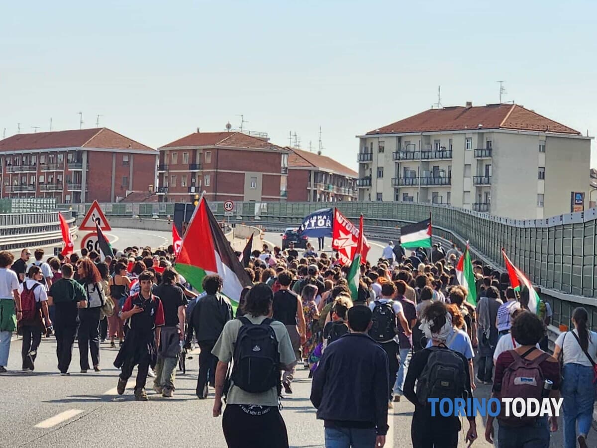 Pro pal raccordo Moncalieri corteo -2
