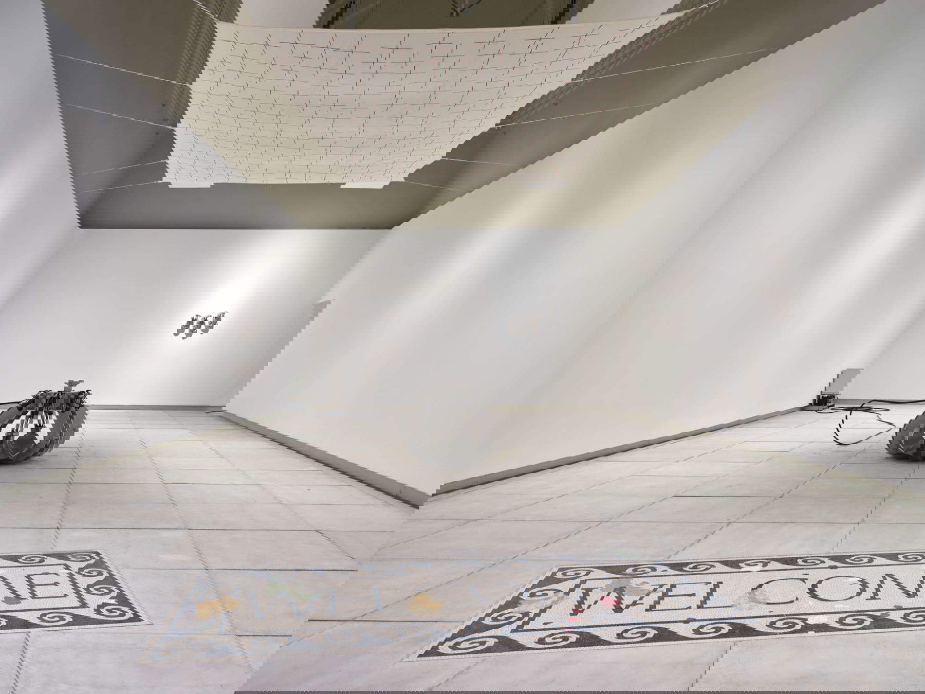 Allestimenti della Quadriennale di Roma 2025 - Fantastica. Foto: Agostino Osio / Alto Piano