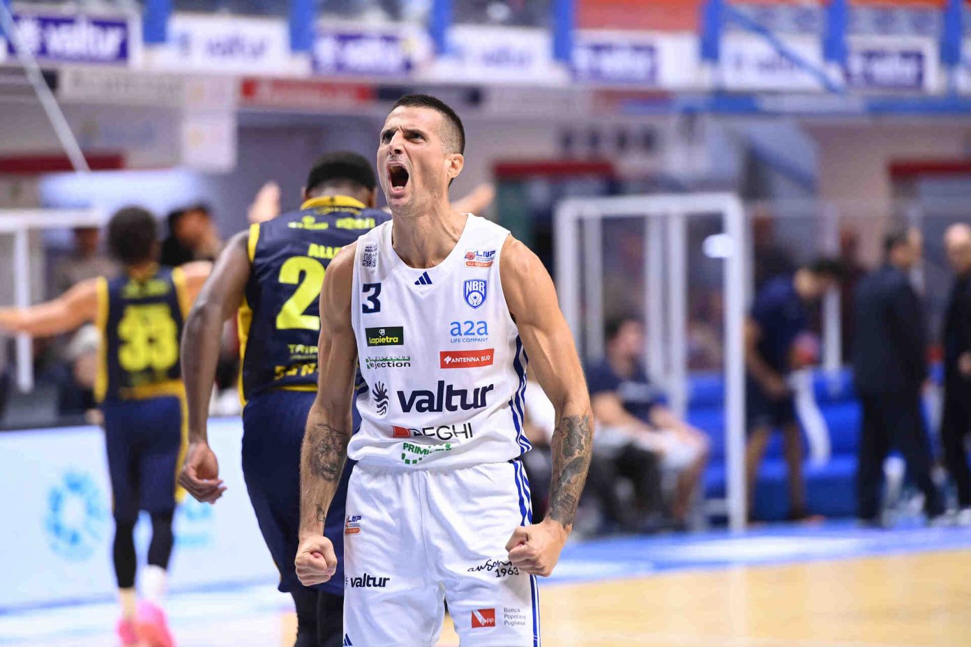 cede contro Brindisi per 77-73
