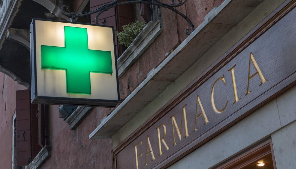 il 6 novembre chiusura delle farmacie private