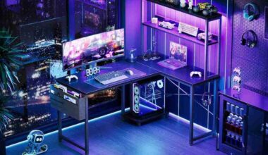 scrivania da gaming Coleshome all'interno di una stanza, postazione LED