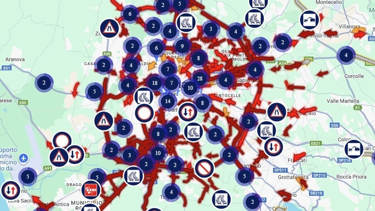 Roma, oggi traffico e fermata metro chiusa per evento Cybertech Europe 2025