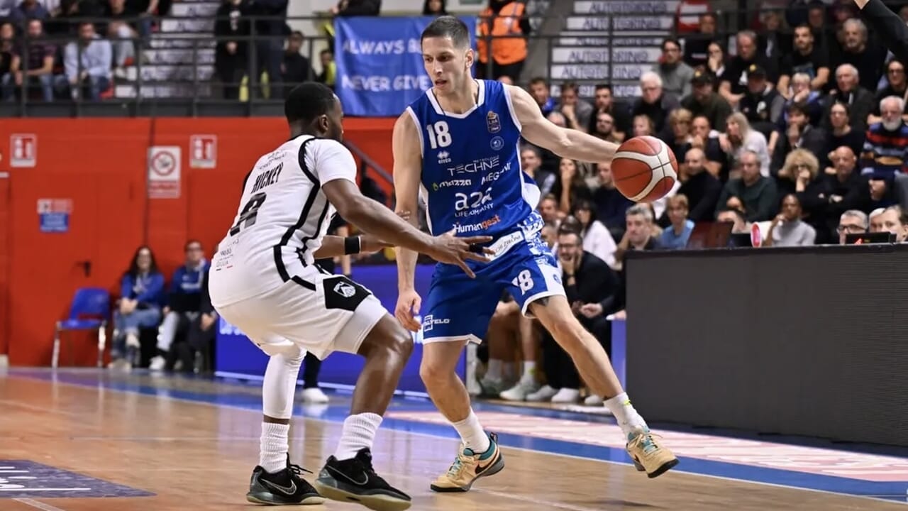 72-81 e primo posto. Gli highlights  