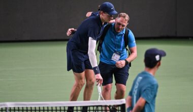 Sinner, infortunio per crampi all'Atp Shanghai: cosa è successo. FOTO E VIDEO