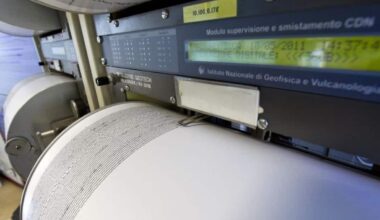 Terremoto: sciame sismico nell'Avellinese | Sky TG24