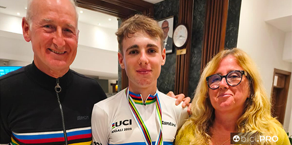 Campionati del mondo Kigali 2025, U23, Lorenzo Finn con i genitori