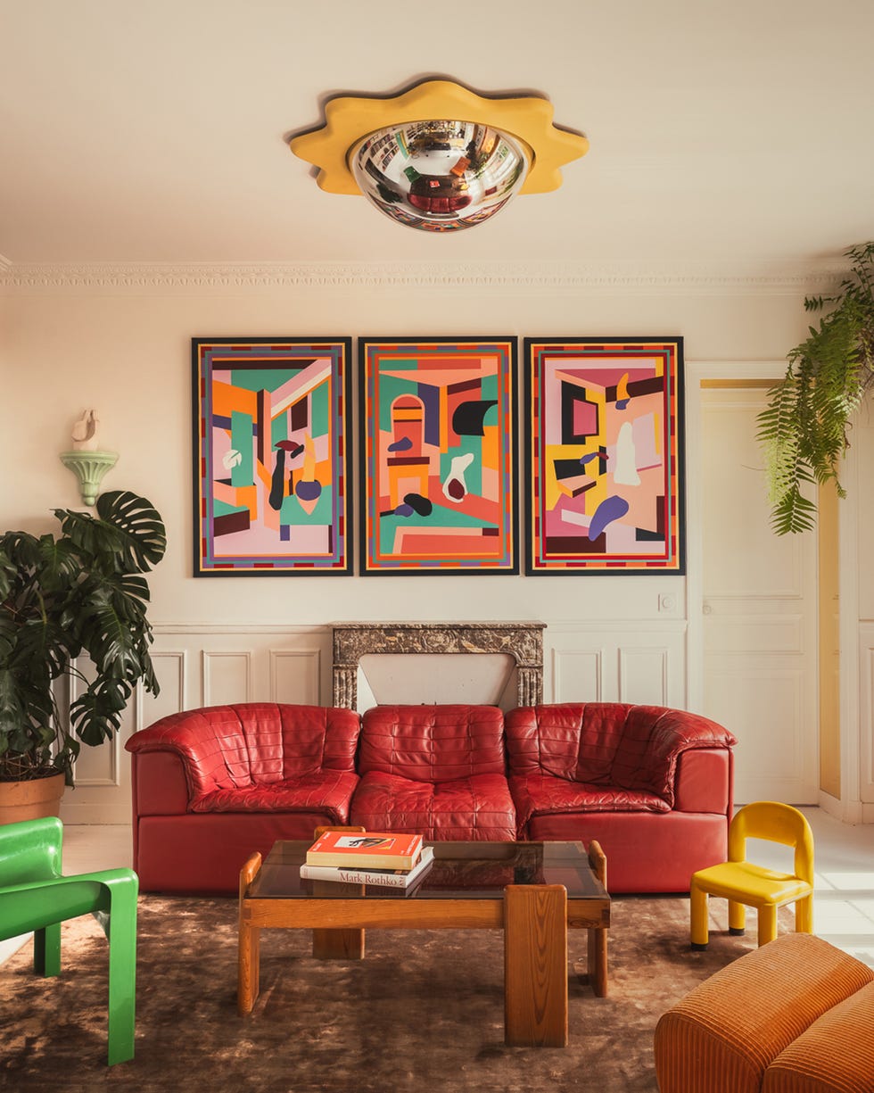 casa decorada con muebles vintage de colores