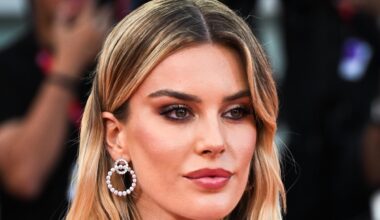 Sophie Codegoni e lo scoop su Stefano De Martino (8), Emanuela Aureli piange (8)