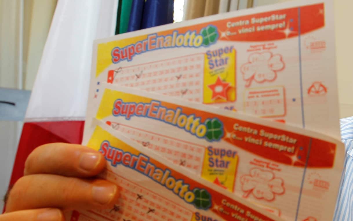 Superenalotto e Lotto, i numeri vincenti delle estrazioni di oggi 14 ottobre