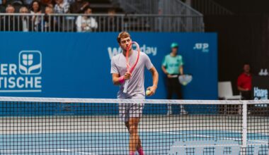 Cobolli brilla all'esordio con Machac a Vienna. Sarà sfida con Sinner