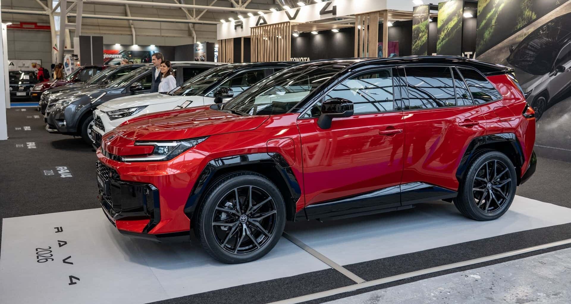 La nuova Toyota RAV4 debutta in Italia