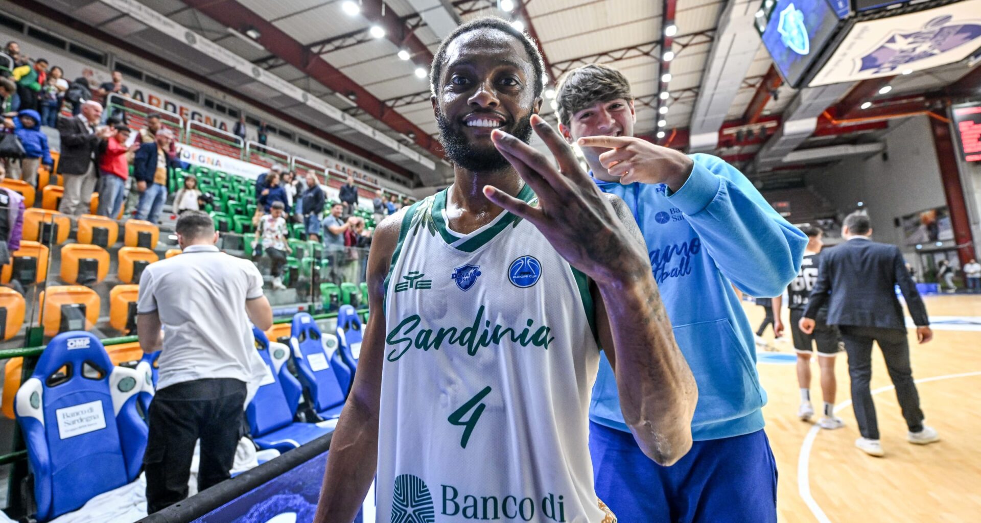 Prima vittoria stagionale per la Dinamo Sassari! Valcea battuto