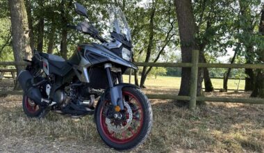 Suzuki V-Strom 1050 SE: tutto quello che c'è da sapere. La VIDEOSCHEDA TECNICA