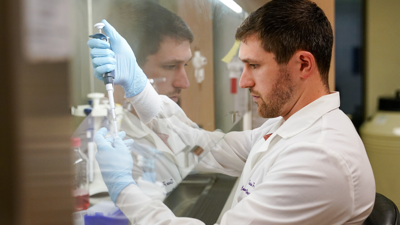 Scattano le vaccinazioni antinfluenzali (e non solo) nelle farmacie di Milano: ecco come si prenota