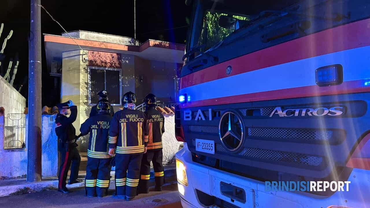 Ultra 90enne e badante trovati morti in un'abitazione, rogo partito da coperta elettrica