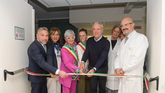 Vizzolo, Bertolaso inaugura i rinnovati reparti dell’ospedale Predabissi