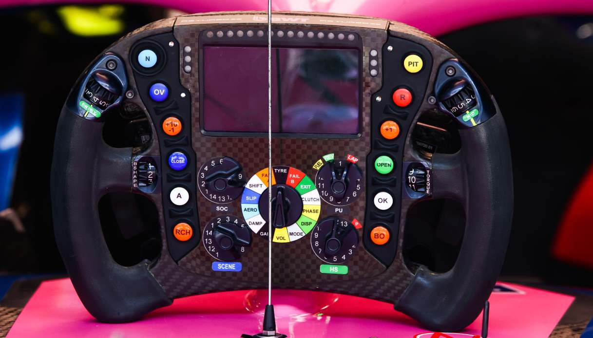 più lente in curva, ma sorpassi ovunque