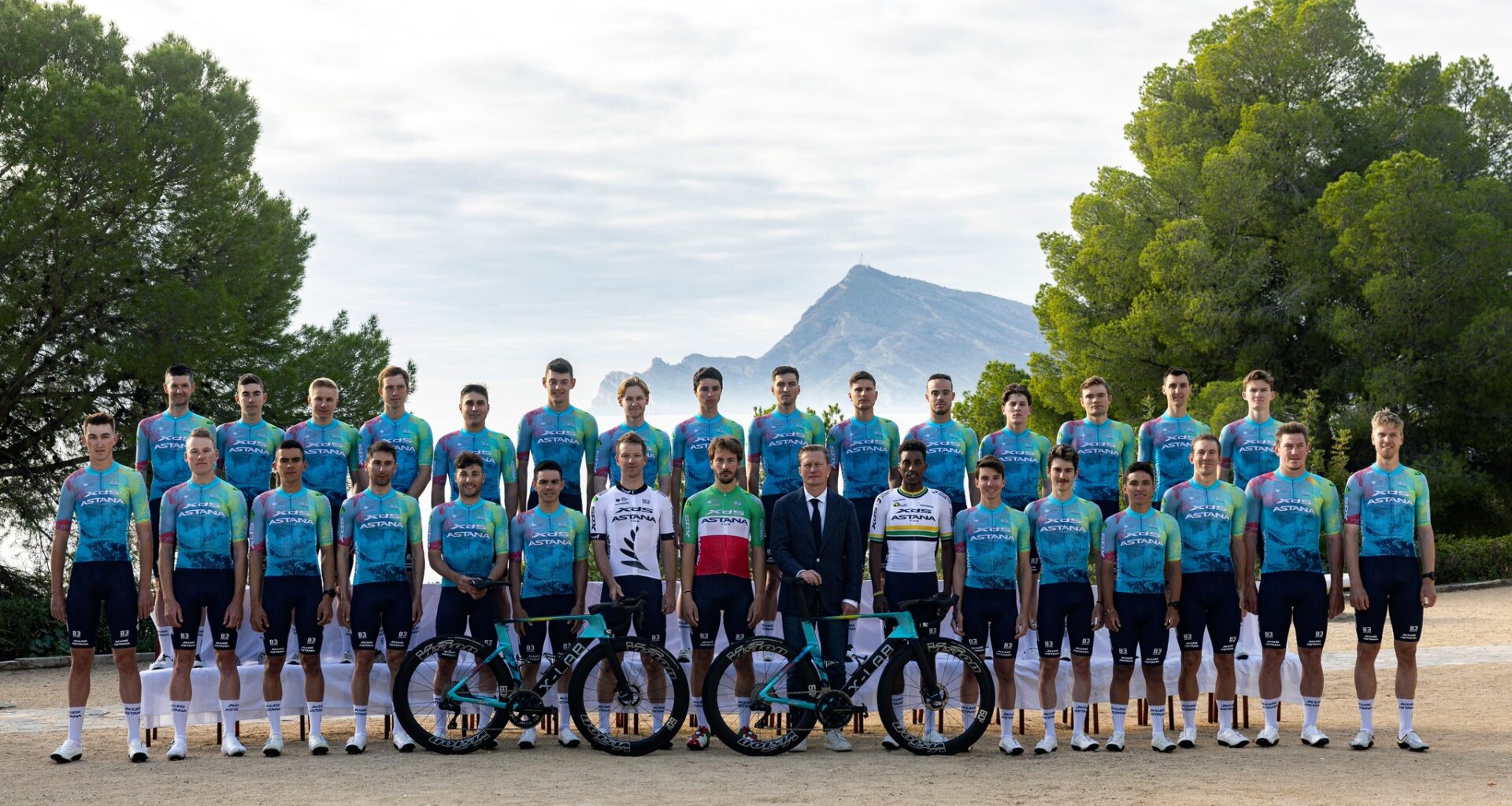 XDS Astana, il team festeggia una salvezza che a inizio stagione appariva quasi impossibile: "Non molti credevano che ce l'avremmo fatta, ma tutto ha funzionato alla perfezione"