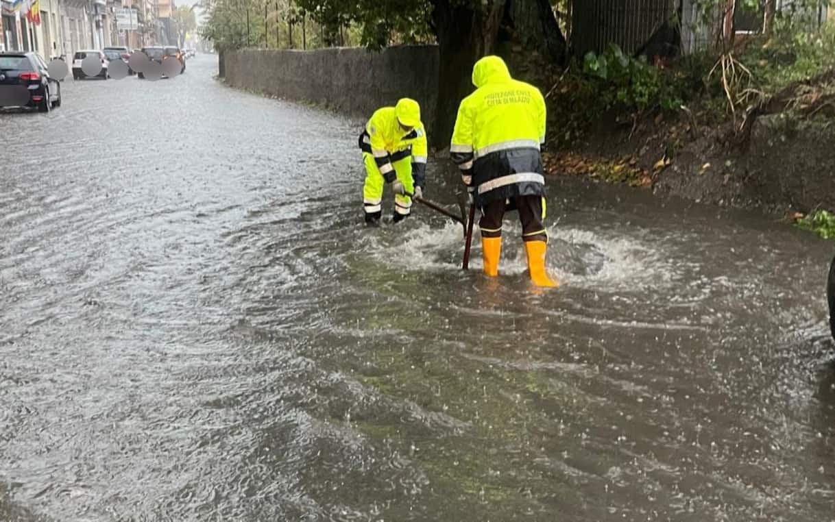 Maltempo, allagamenti a Palermo. Lunedì allerta gialla in Puglia, Calabria e Sicilia