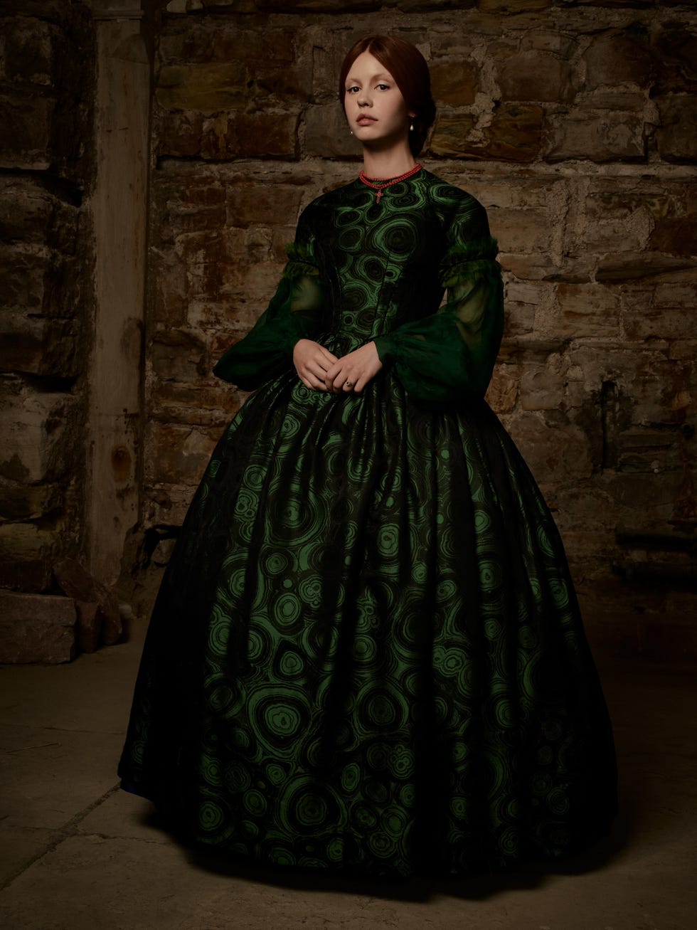 frankenstein. mia goth as elizabeth. cr. frank ockenfels/netflix © 2025. frankenstein. mia goth as elizabeth. cr. frank ockenfels/netflix © 2025.