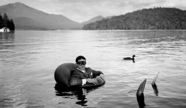 Il bizzarro “altrove” di Rodney Smith in mostra. Oltre 100 fotografie a Rovigo 