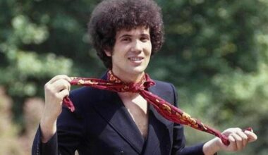 Lucio Battisti e le presunte simpatie fasciste: pagò il suo essere “apolitico”