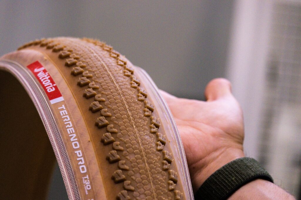 10 terreno pro T30 fineloose gravel race