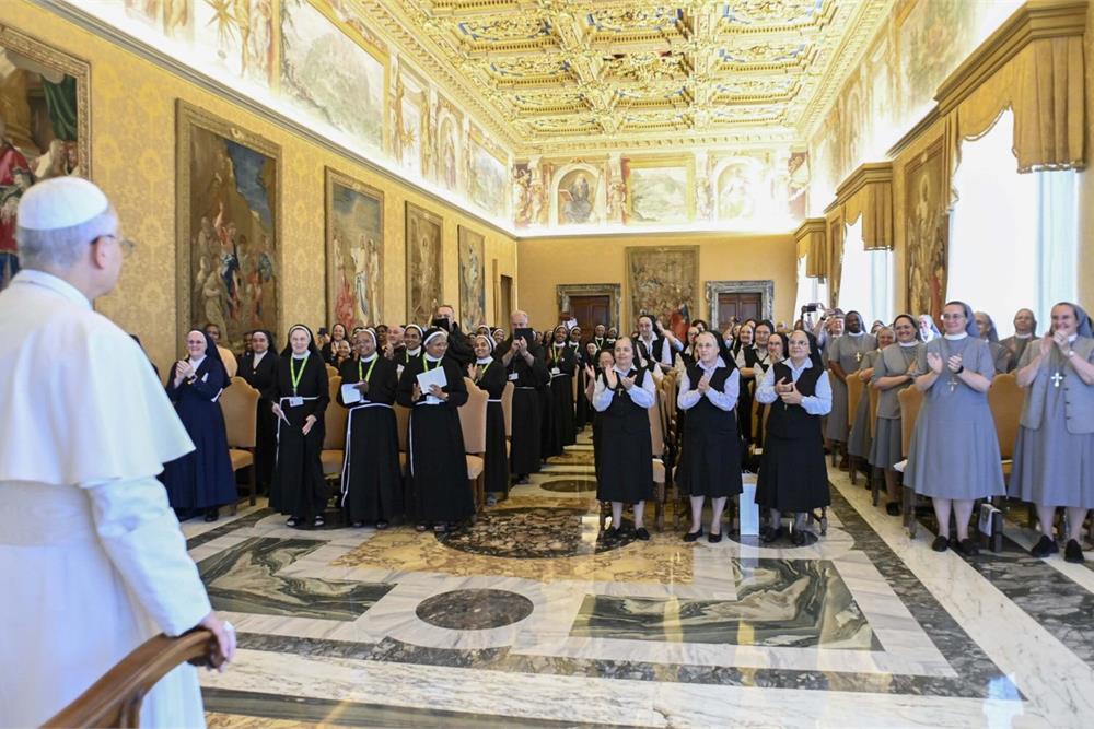 Motu proprio “riparatore”: Leone XIV smaschera l’irregolarità sulla nomina Petrini e smentisce ufficialmente la Sala Stampa