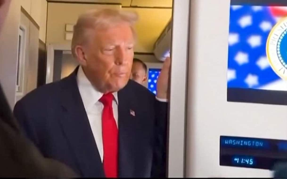 Venezuela, Trump: 'Lo spazio aereo sia considerato interamente chiuso'