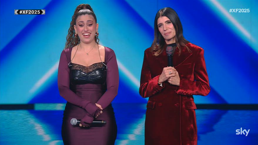 X Factor 2025, i giudici commentano l’esibizione di DELIA - Sky