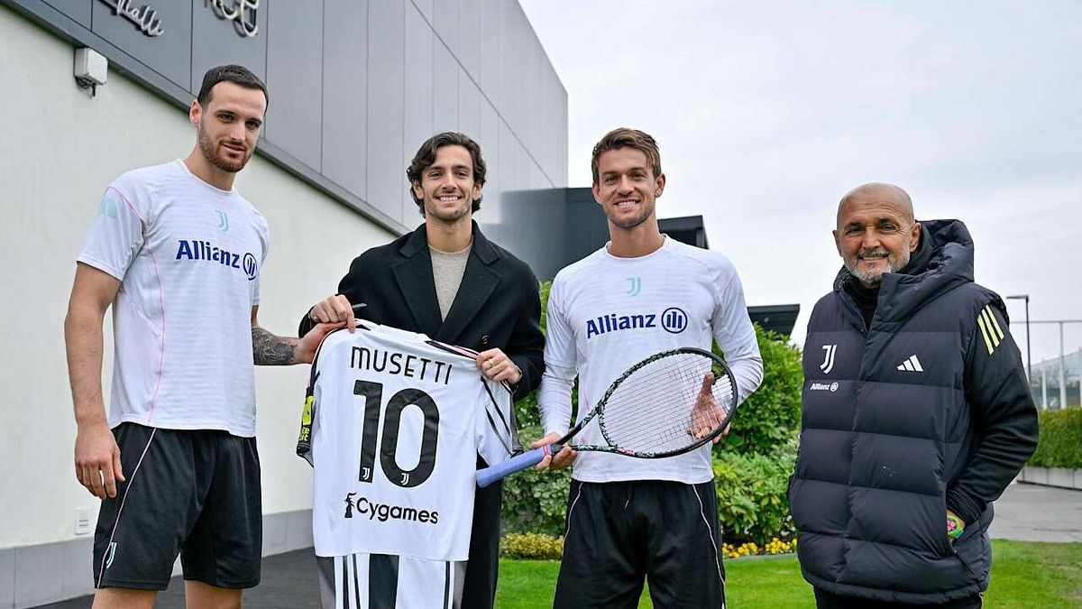 Musetti alla Continassa dopo le Atp Finals: visita alla Juventus