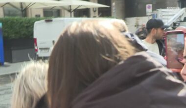 Alcaraz, bagno di folla il giorno dopo la sconfitta contro Sinner - Sportmediaset