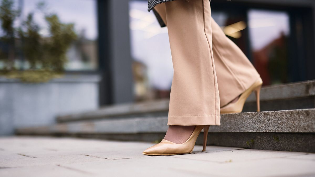 Francia, oltre 240 donne "drogate ai colloqui di lavoro con un alto funzionario del ministero" - Tgcom24