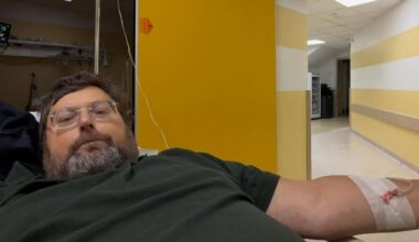 Mario Adinolfi preoccupa i fan: nuovo ricovero