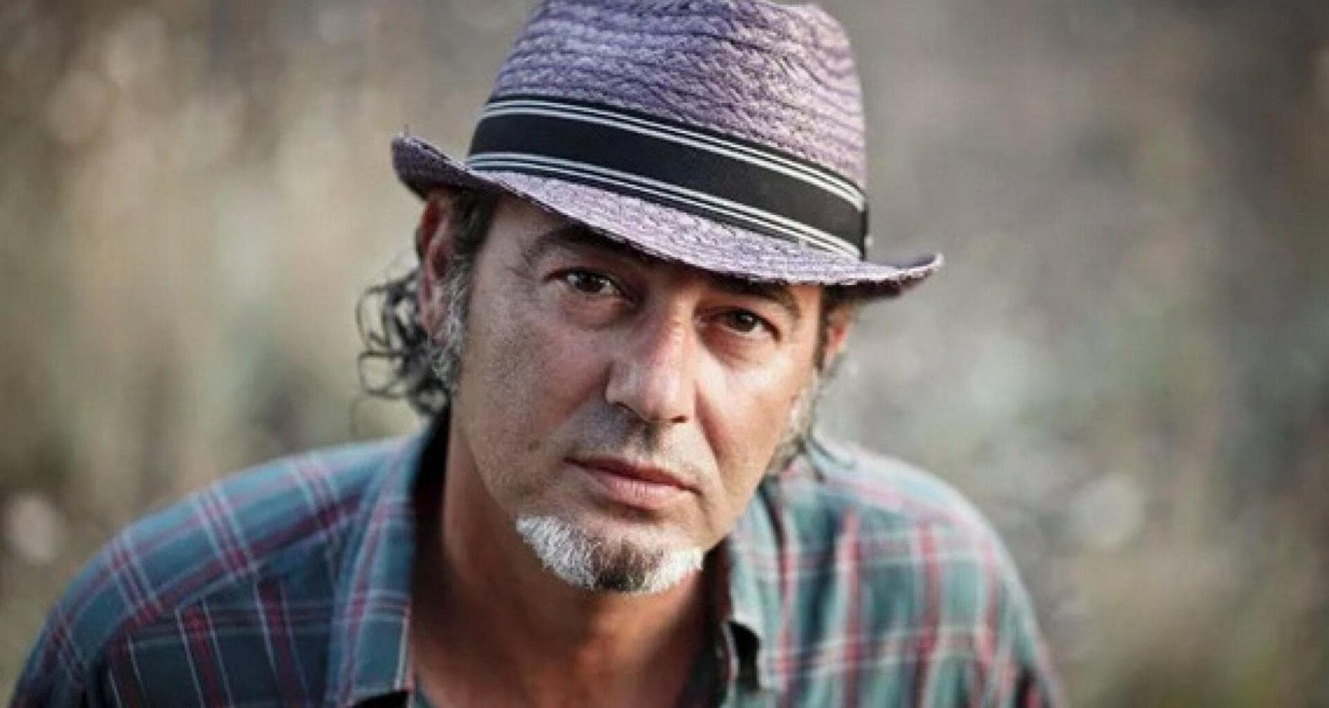 Luca Carboni, l’emozione sul palco. Con lui Cesare Cremonini, Elisa e Jovanotti - la Repubblica