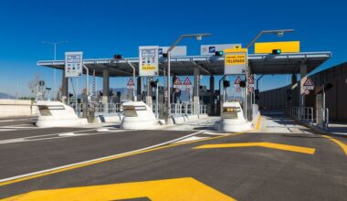 Autostrade, nel 2026 arrivano i rimborsi dei pedaggi: i dubbi del Codacons