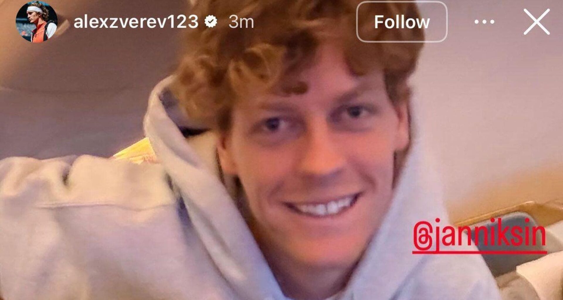 Sinner e Zverev si incontrano sull’aereo: destinazione Maldive